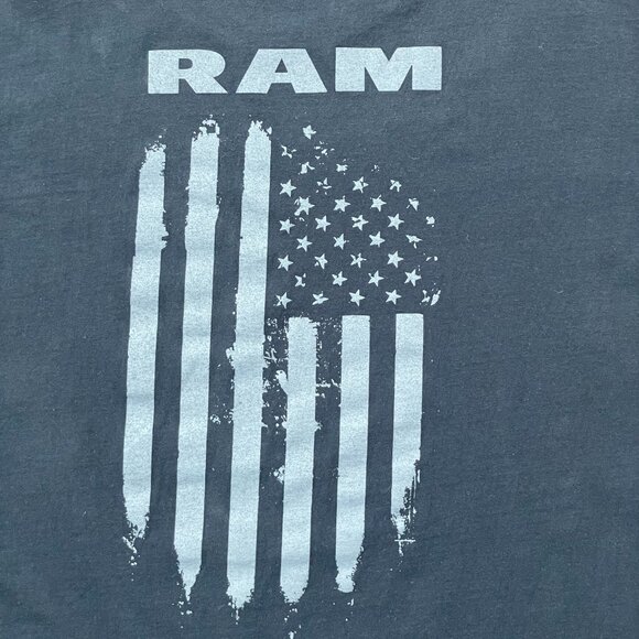 Fruit of the Loom Dodge Ram T-Shirt Men Large Black Gray American Flag HD Cotton - Picture 12 of 13